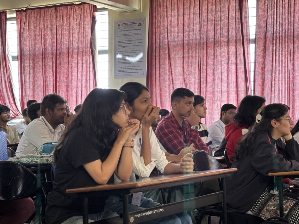 大学での会社説明会